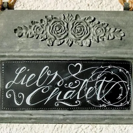 Family-friendly With Balcony Apartament Meiringen