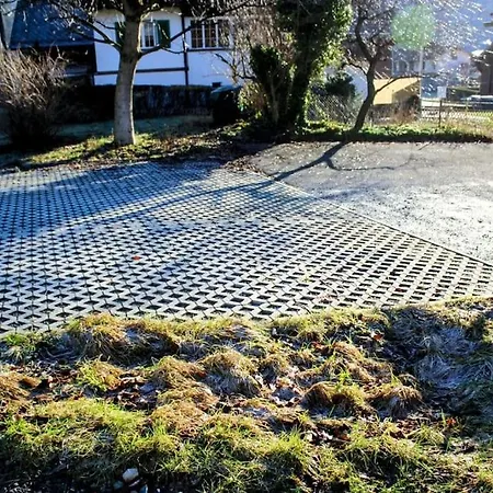 Family-friendly With Balcony * Meiringen