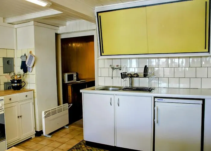 Family-friendly With Balcony * Meiringen