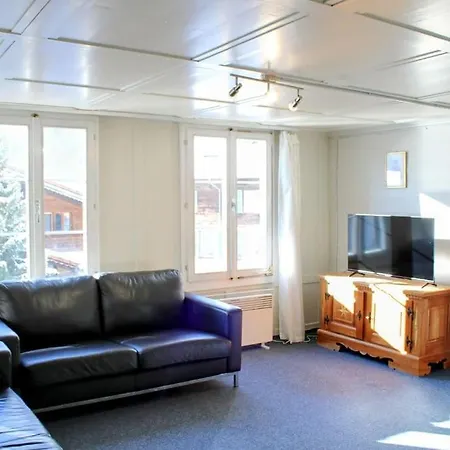 Family-friendly With Balcony Apartment Meiringen
